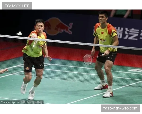 侯志慧这生活节奏跟普通人差太远了，居然还有时间逛街买包？